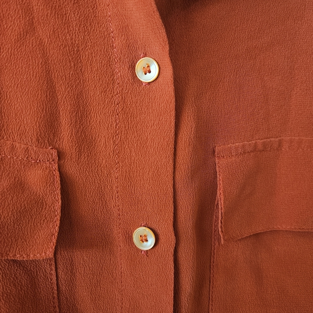 Aritzia Talula Babaton 100% Silk Red Button Down Blouse Size Small - Picture 2 of 8